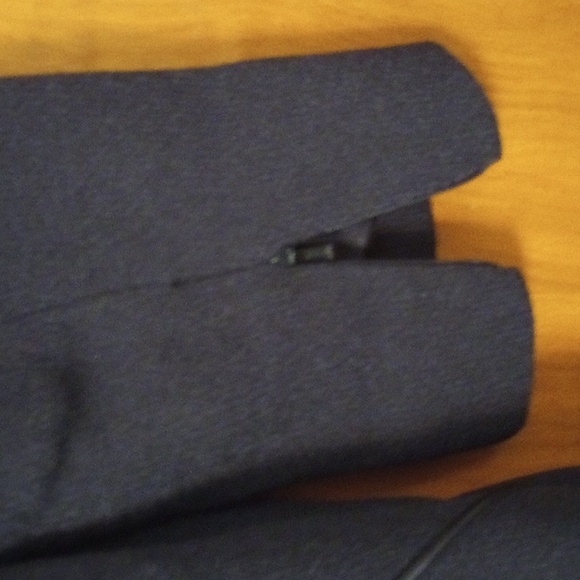 Dress - Picture 8 of 11